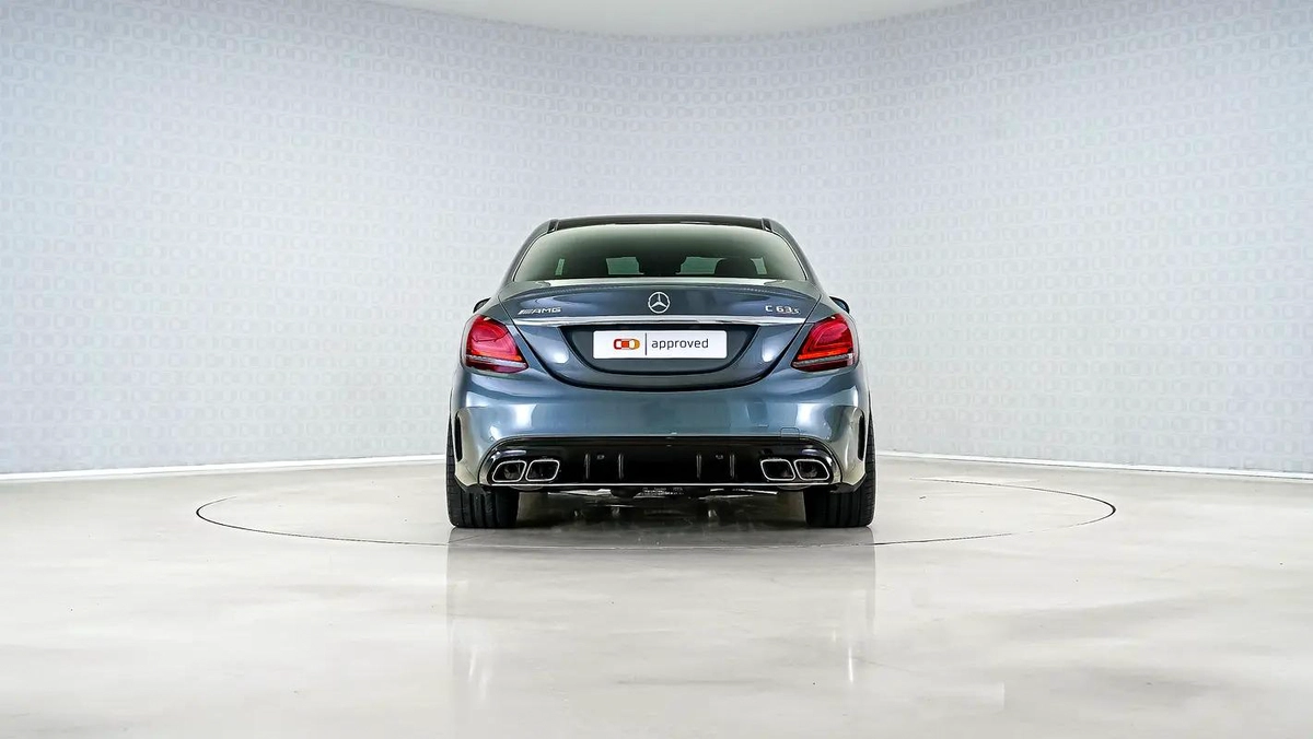 Mercedes-Benz C-Class C63 S AMG-1-1