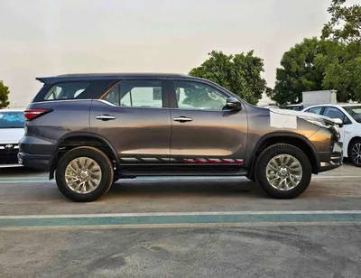 Toyota Fortuner VXR SR5 ADVENTURE / 4.0L V6 PETROL / CLIMATE WITH LEATHER SEATS / DIFFLOCK / AUTO A/C (CODE # F6HA)-2