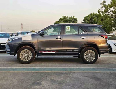 Toyota Fortuner VXR SR5 ADVENTURE / 4.0L V6 PETROL / CLIMATE WITH LEATHER SEATS / DIFFLOCK / AUTO A/C (CODE # F6HA)-3