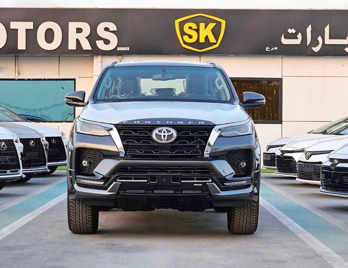 Toyota Fortuner VXR SR5 ADVENTURE / 4.0L V6 PETROL / CLIMATE WITH LEATHER SEATS / DIFFLOCK / AUTO A/C (CODE # F6HA)-1-0