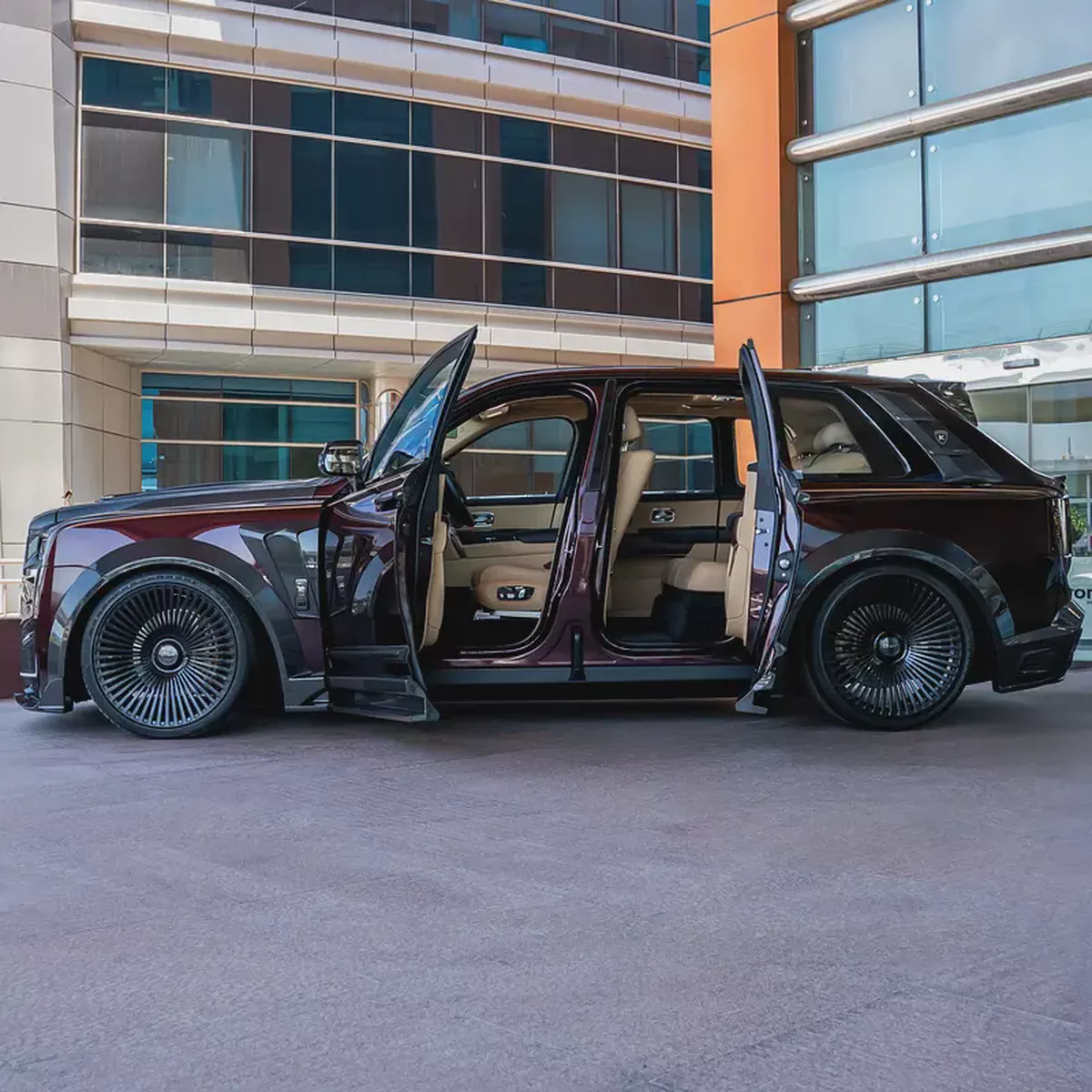 2020 ROLLS ROYCE CULLINAN KEYVANY DONE ONLY 13,000KM-7-7