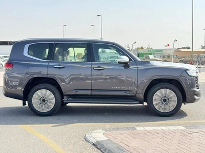 Toyota Land Cruiser-12