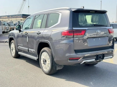 Toyota Land Cruiser-5
