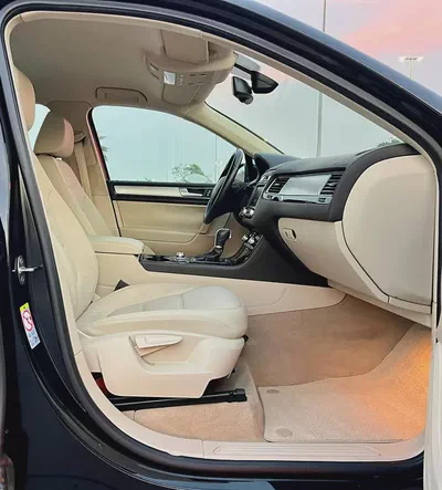 Volkswagen Touareg 2016 Elegance GCC Specs-9