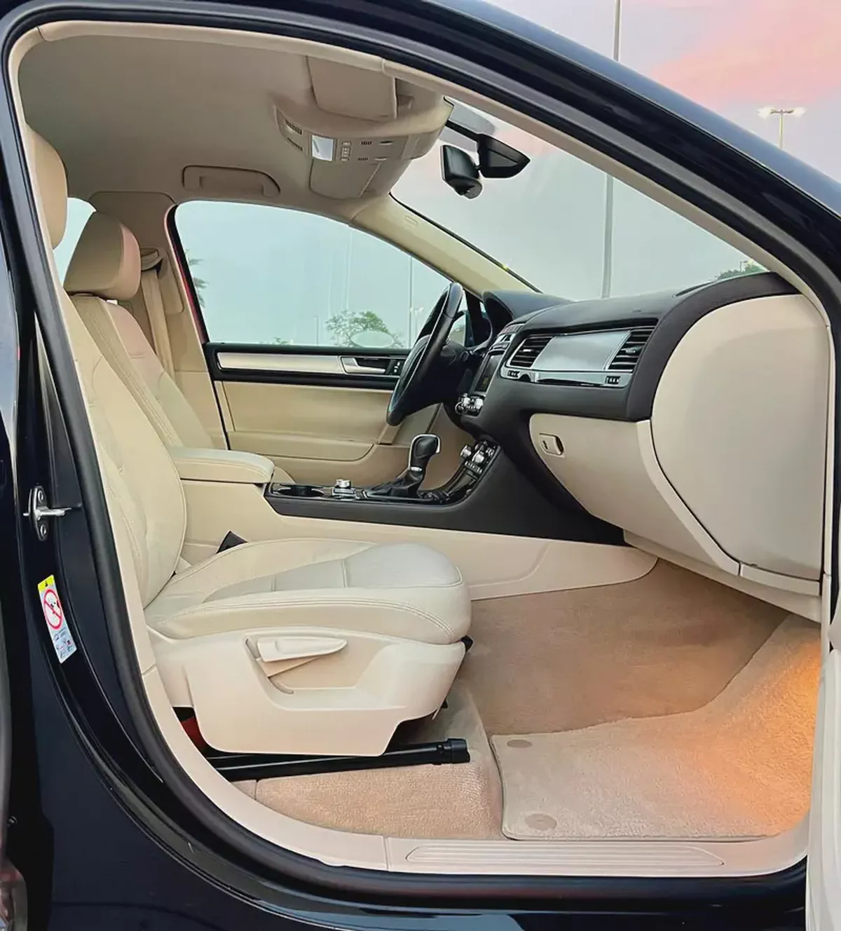 Volkswagen Touareg 2016 Elegance GCC Specs-9-9