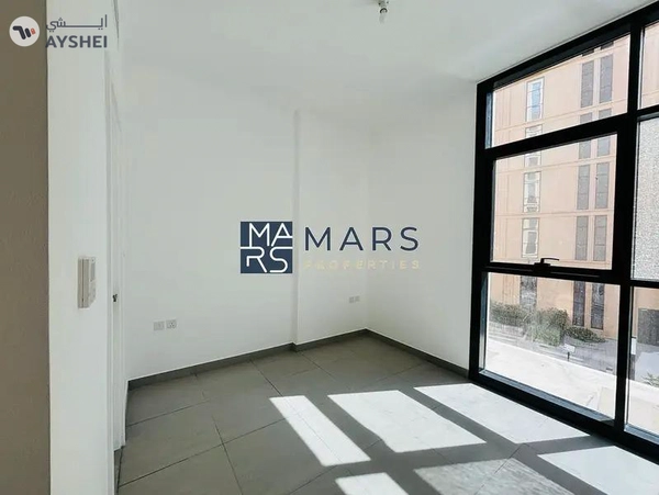 Charming Corner 1BHK Apartment, Cozy & Modern