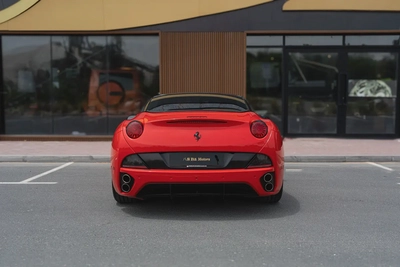 2010 Ferrari California | GCC Specs | Excellent Condition-2