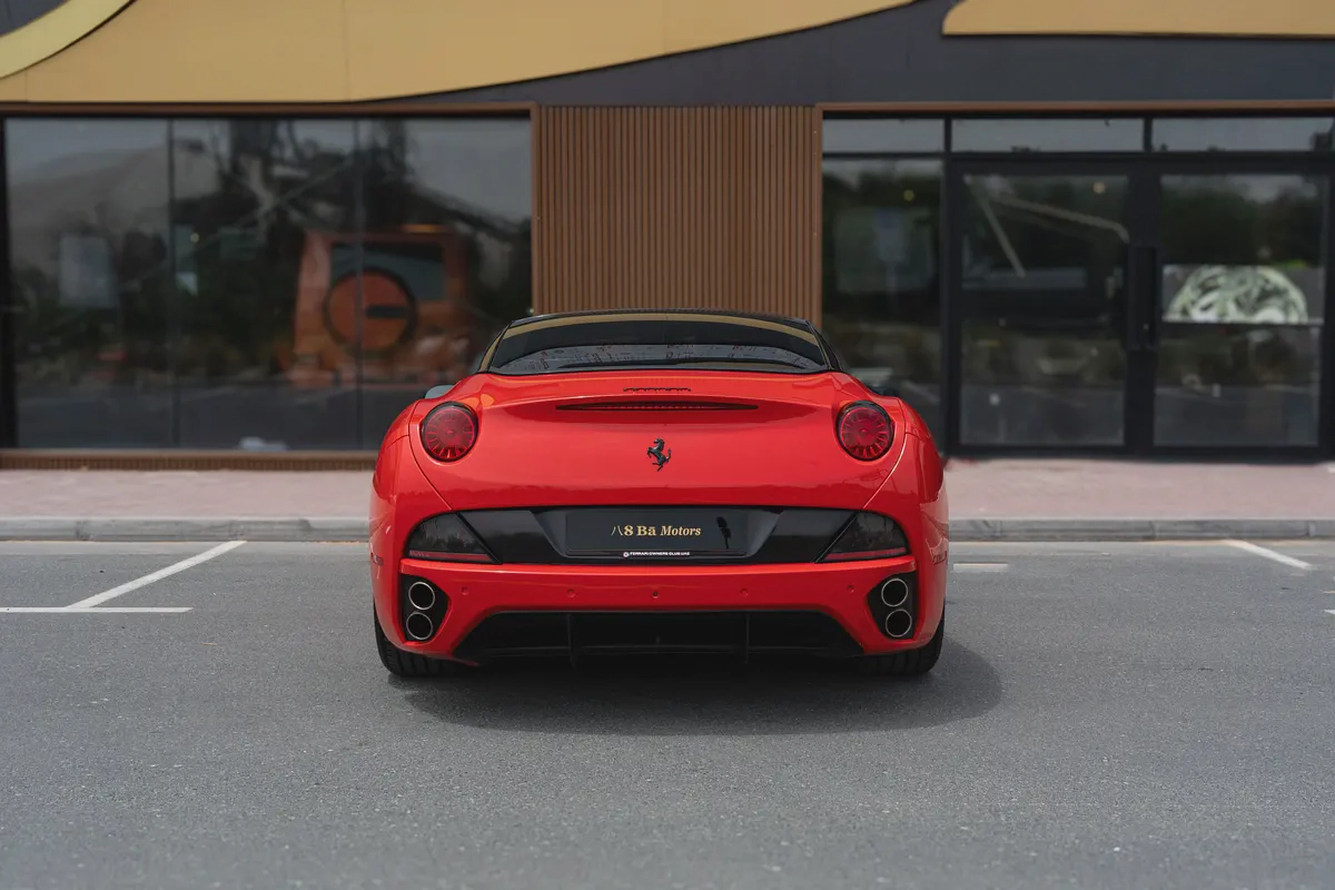 2010 Ferrari California | GCC Specs | Excellent Condition-2-2