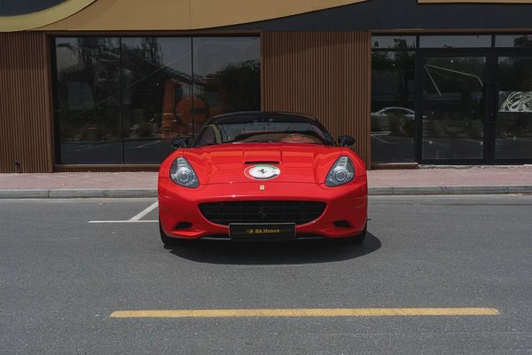 2010 Ferrari California | GCC Specs | Excellent Condition