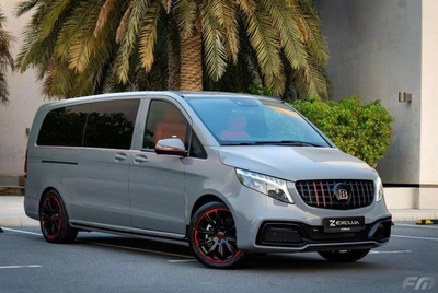 New Mercedes Benz V 250 2023-13