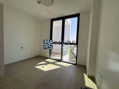 Modern & spacious living 2BR-hearth of sharjah-14