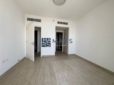 Modern & spacious living 2BR-hearth of sharjah-7
