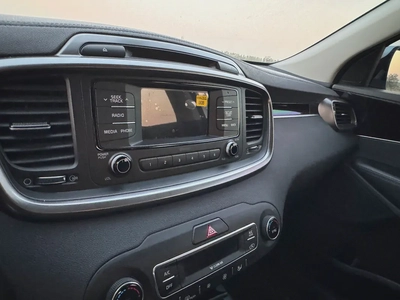 Kia Sorento LX 2019 GCC Specs Super Clean Condition-13