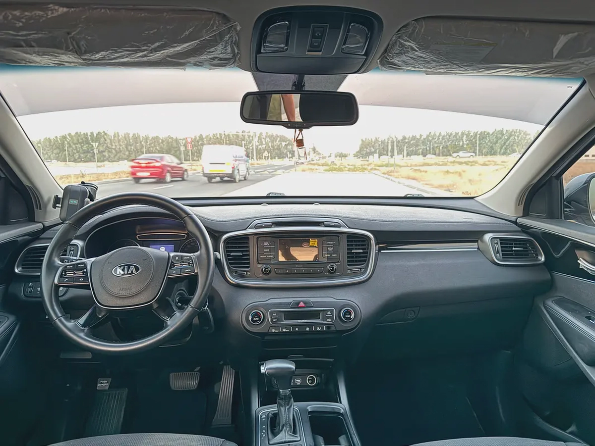 Kia Sorento LX 2019 GCC Specs Super Clean Condition-10-10