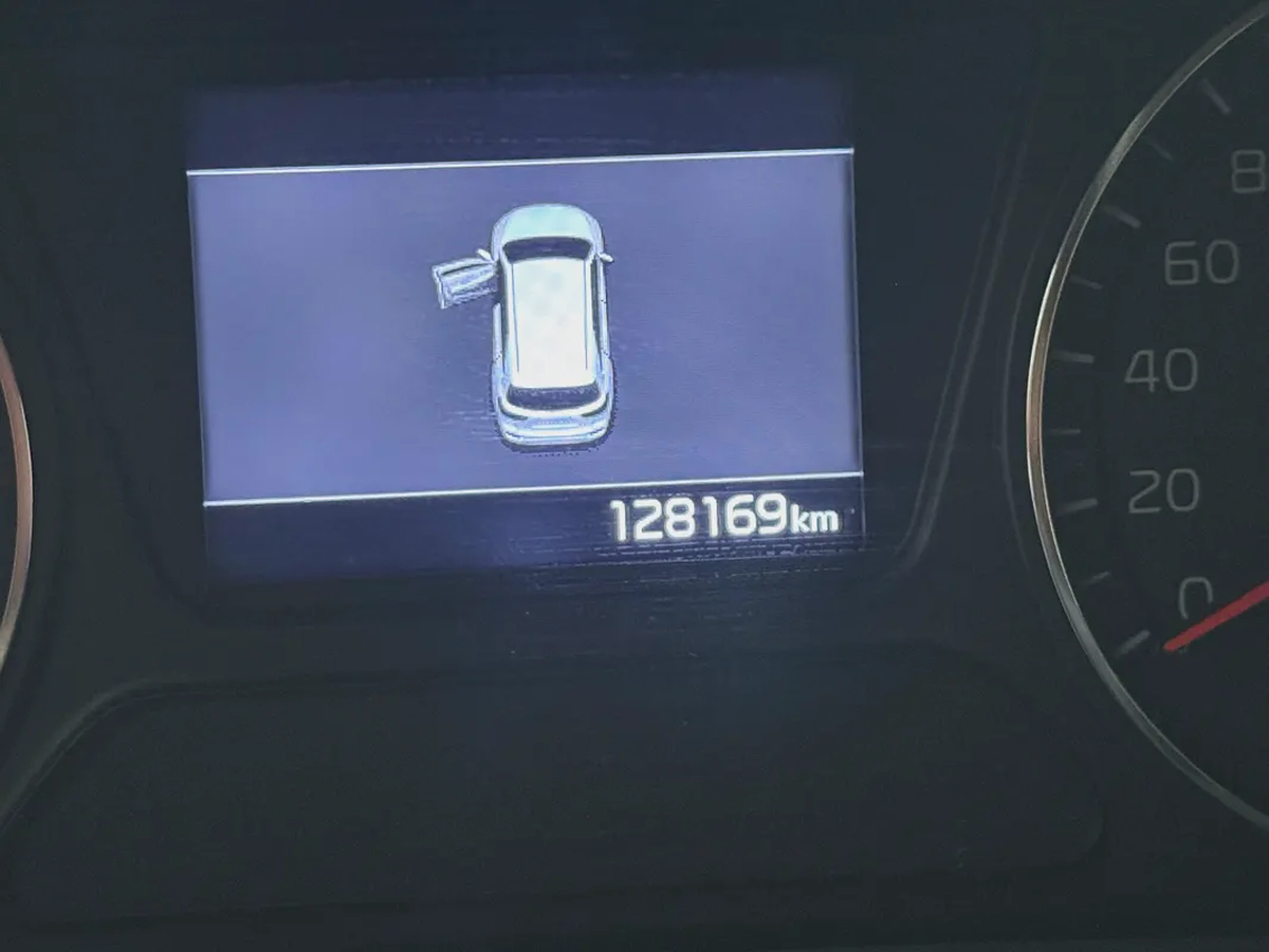 Kia Sorento LX 2019 GCC Specs Super Clean Condition-14-14