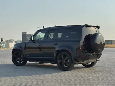 Land Rover Defender 110 SE P400 · 2021 · Canadian Specs · 84,000 km · Full Black ·-1