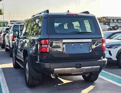 Toyota Prado VXR ALL ROUNDER / 2.4L PETROL V4 / SUNROOF / DRIVER POWER SEAT / COOL BOX / MID OPTION (CODE # R2)-5