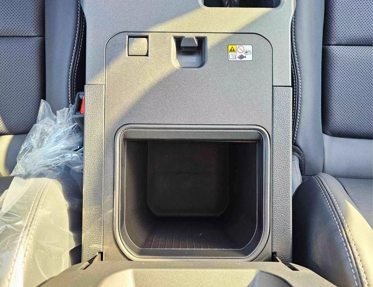 Toyota Prado VXR ALL ROUNDER / 2.4L PETROL V4 / SUNROOF / DRIVER POWER SEAT / COOL BOX / MID OPTION (CODE # R2)-16-0