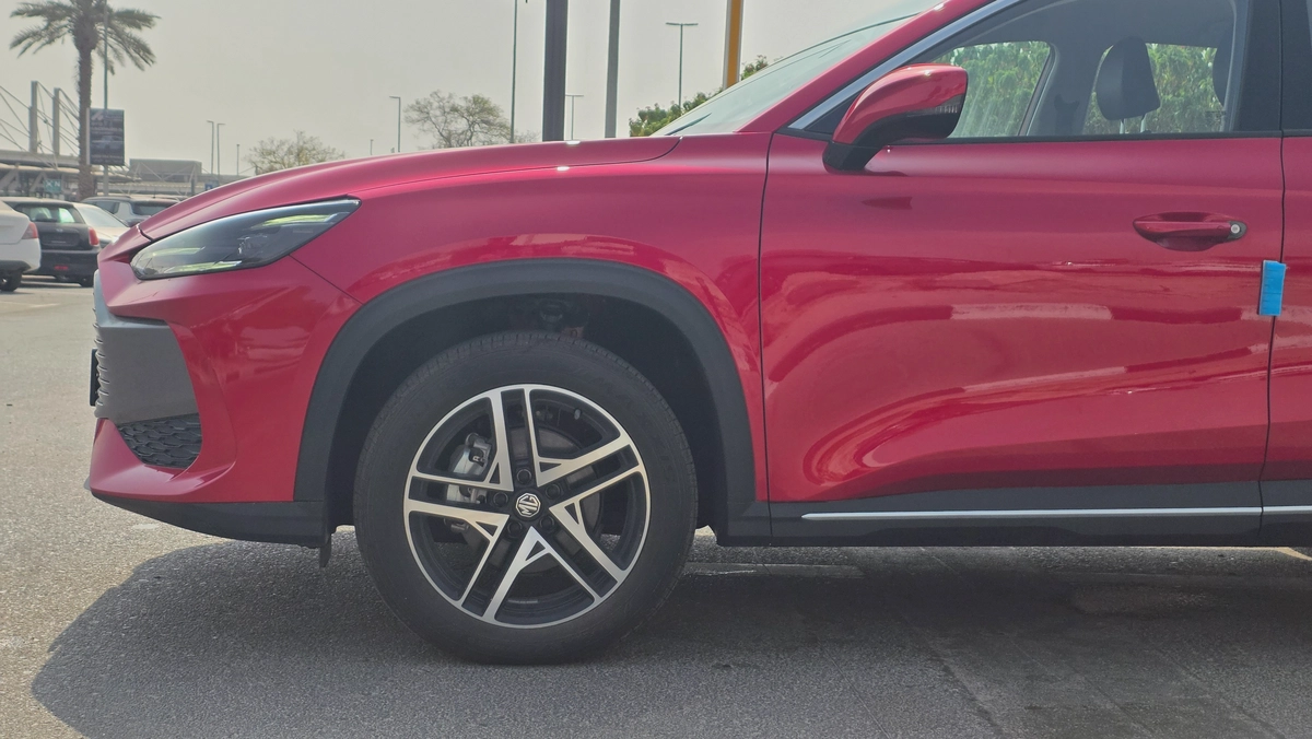 MG ONE (Red)-4-4