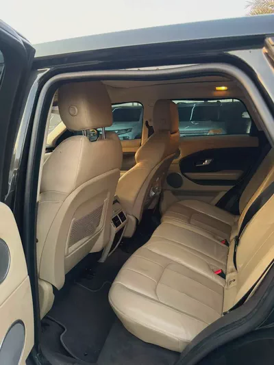 Land Rover Range Rover Evoque 2017 | GCC Specs | Well Maintained-7