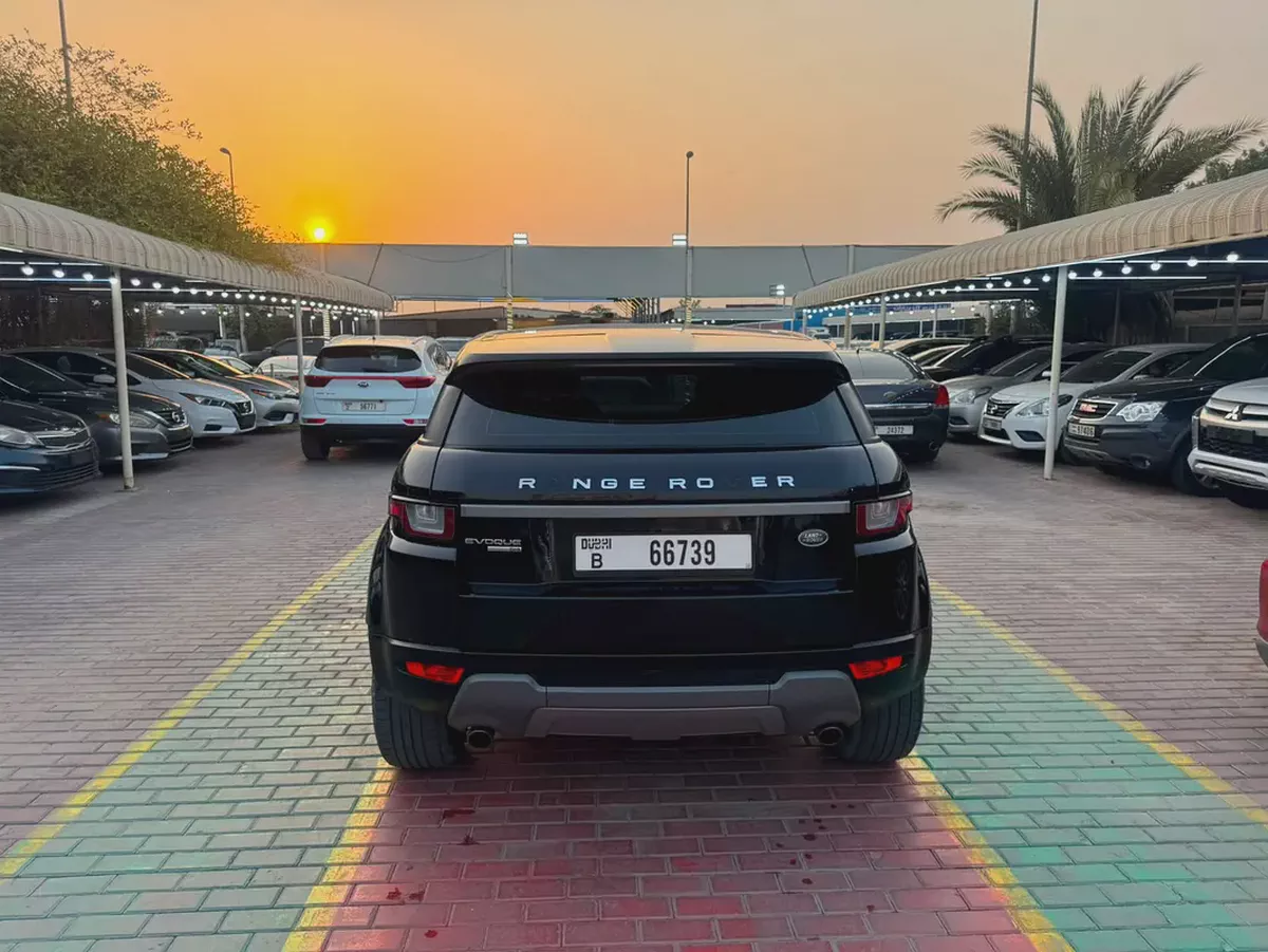 Land Rover Range Rover Evoque 2017 | GCC Specs | Well Maintained-4-4