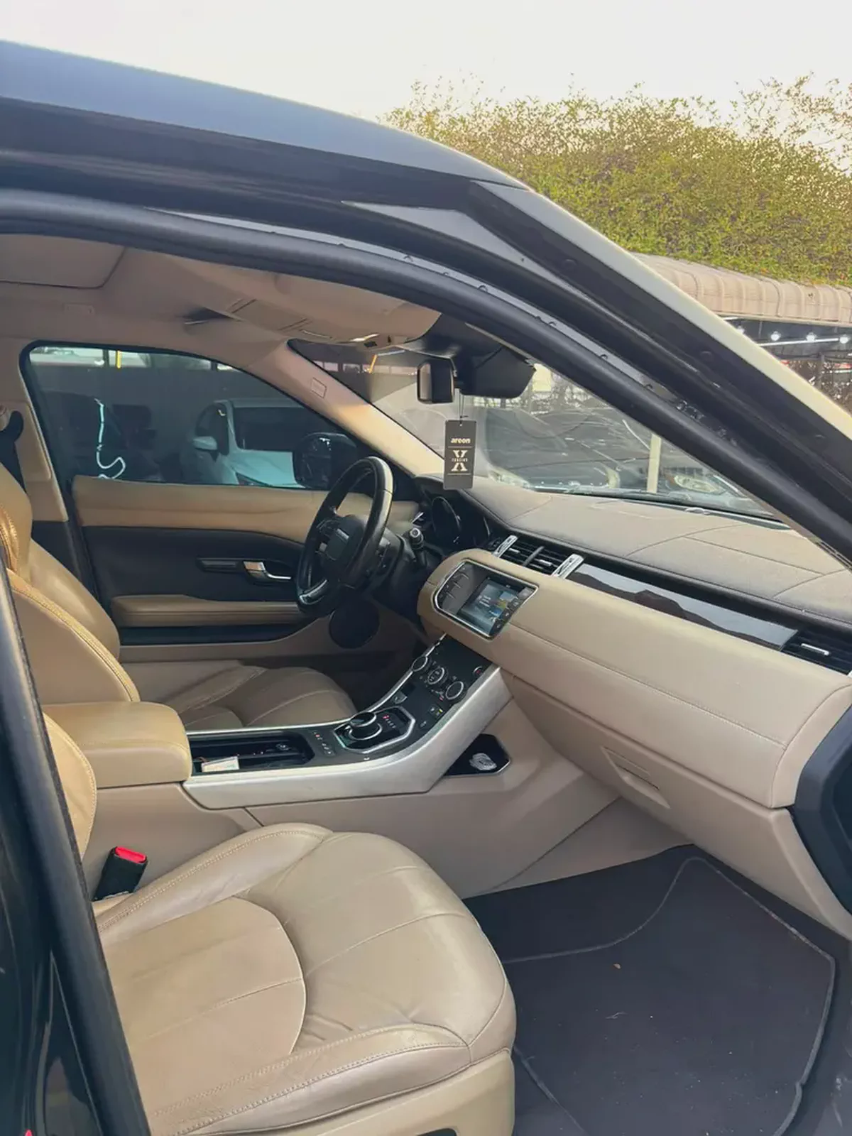 Land Rover Range Rover Evoque 2017 | GCC Specs | Well Maintained-8-8