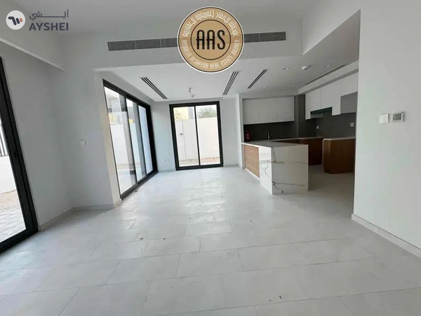 Deal Of The Day ! 4 Bed Townhouse Villa Available For Rent in Villanova