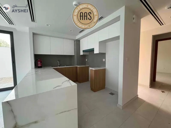 Deal Of The Day ! 4 Bed Townhouse Villa Available For Rent in Villanova