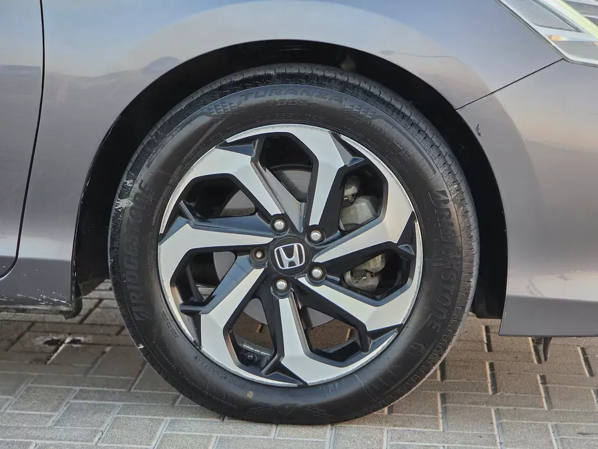 2017 Honda Accord V6 Sport - GCC Specs - Excellent Condition-5-5