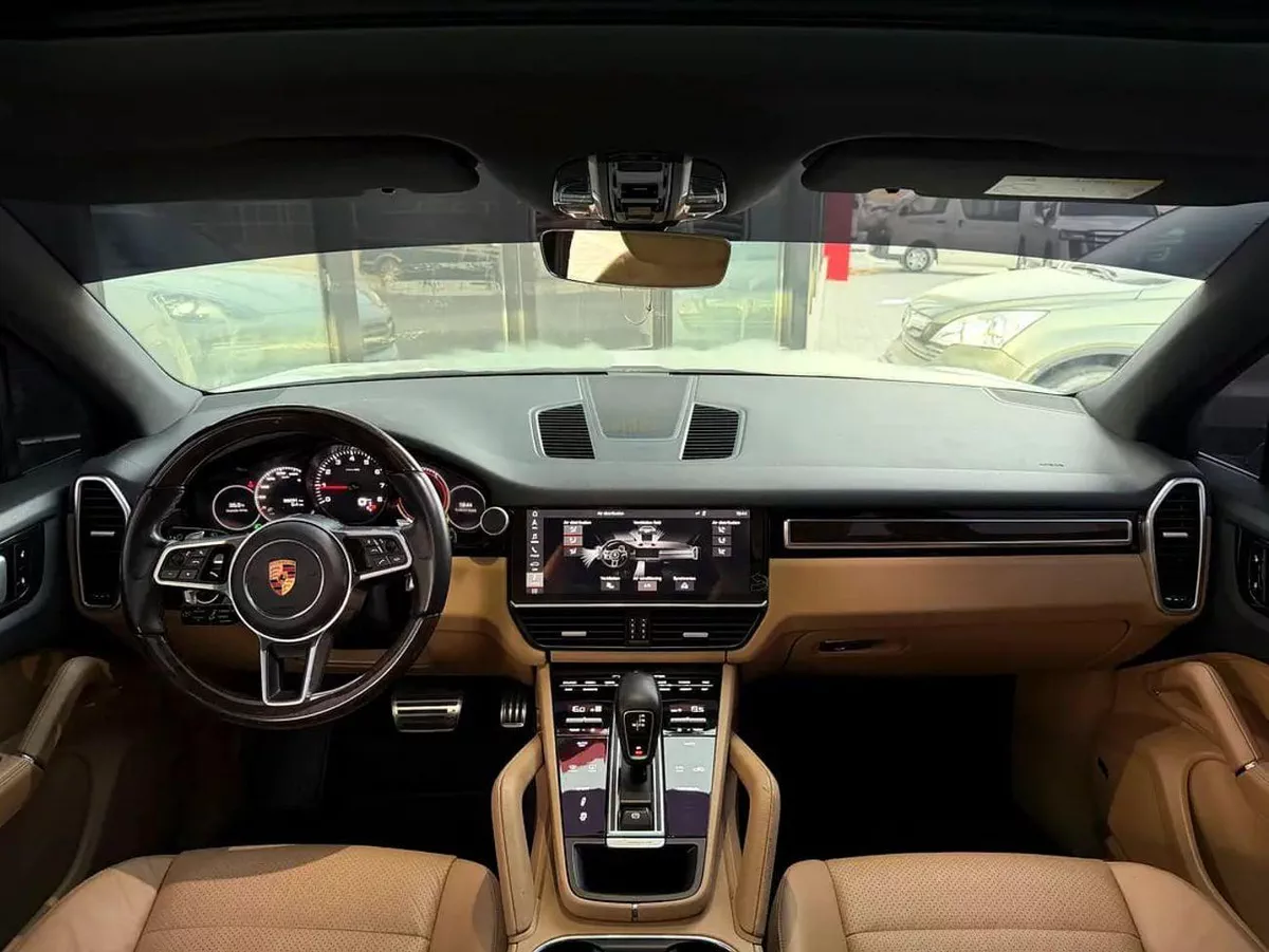 Porsche Cayenne S GCC Specs-10-0