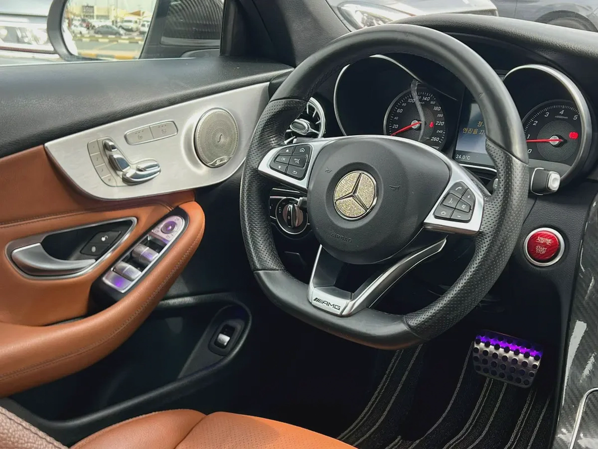 2017  Mercedes - Benz  C200 | Coupe | Korean Specs | V4 | Ref#922-15-15