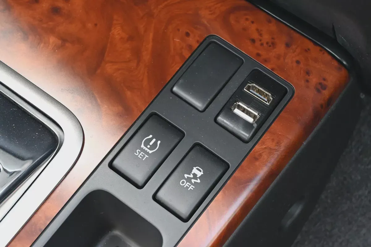 2024 Nissan Patrol Safari - GCC Specs - Brand New-13-13