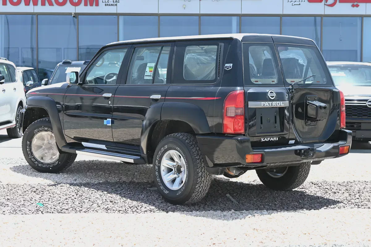 2024 Nissan Patrol Safari - GCC Specs - Brand New-3-3