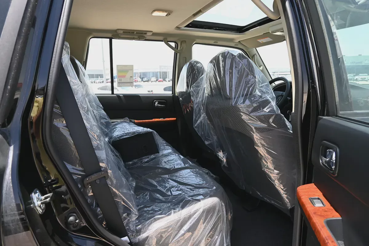 2024 Nissan Patrol Safari - GCC Specs - Brand New-6-6