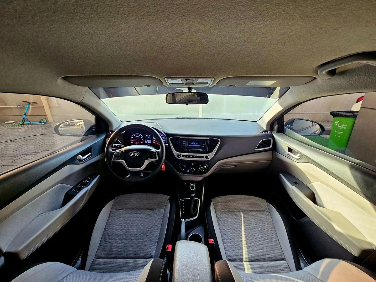Hyundai Accent / GCC 1.6 V4/ LOW MILEAGE/ SINGLE OWNER-12-12