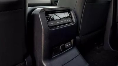 Toyota Prado ADVENTURE (LHD) TOYOTA PRADO 250 WX+ LUXURY 2.8D AT MY2024 – GREY-5