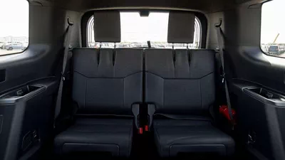 Toyota Prado ADVENTURE (LHD) TOYOTA PRADO 250 WX+ LUXURY 2.8D AT MY2024 – GREY-7