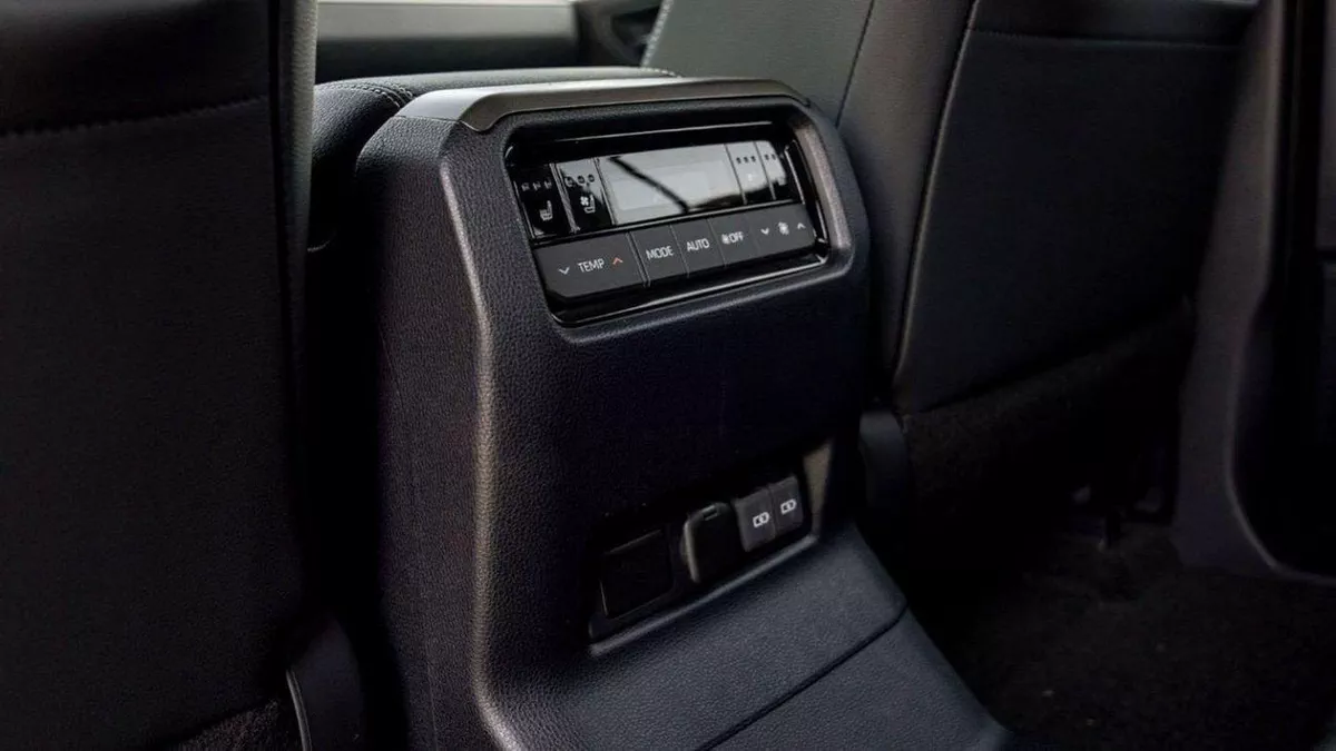 Toyota Prado ADVENTURE (LHD) TOYOTA PRADO 250 WX+ LUXURY 2.8D AT MY2024 – GREY-5-0