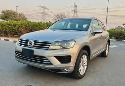 VOLKSWAGEN TOUAREG 2018 V6 FULL SERVICE HISTORY GCC SPEC-0