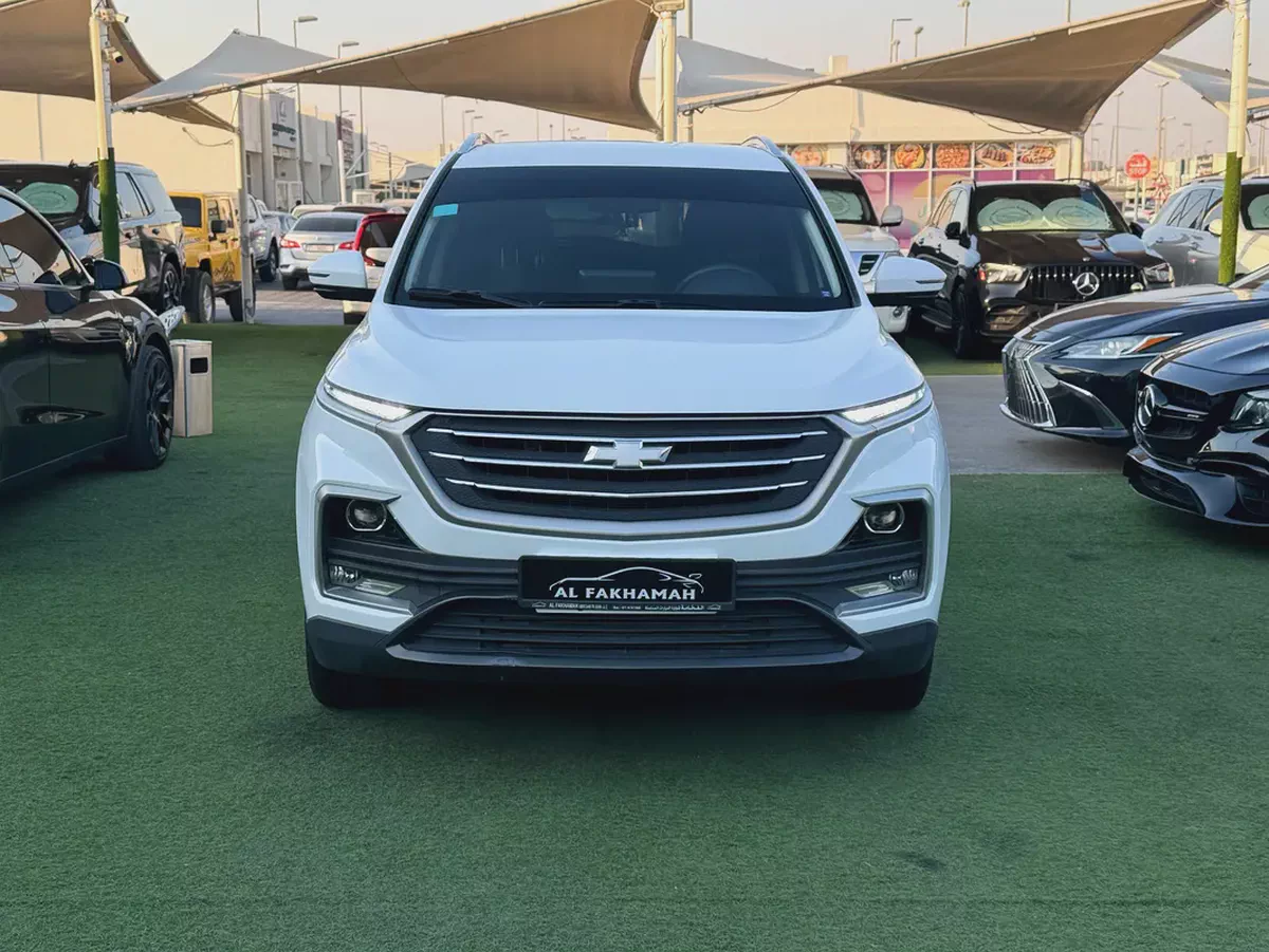 Chevrolet Captiva LT 2023 GCC Specs 7 seats very clean condition