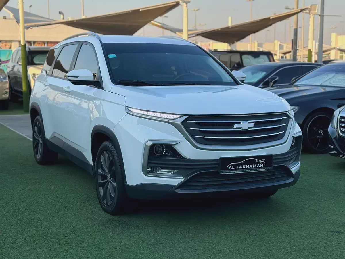 Chevrolet Captiva LT 2023 GCC Specs 7 seats very clean condition-2-2