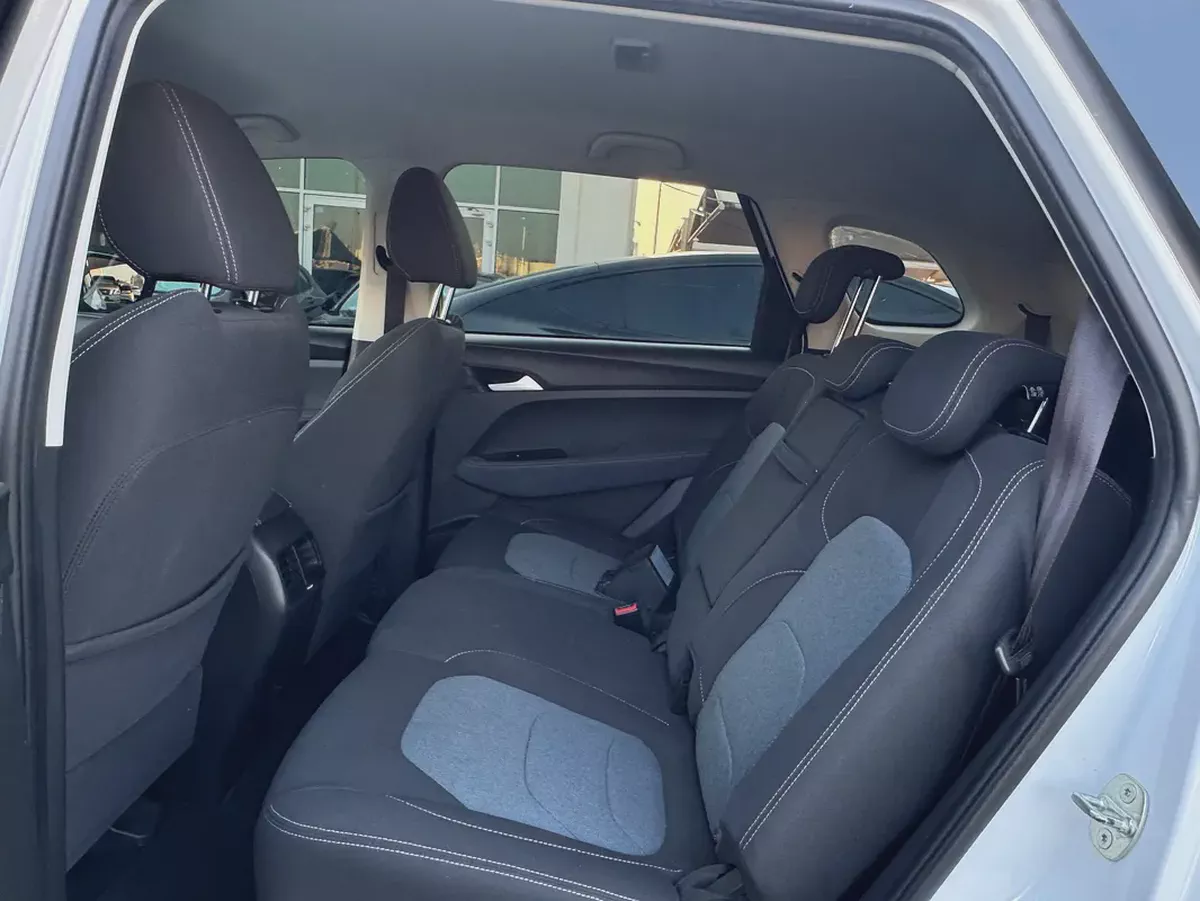 Chevrolet Captiva LT 2023 GCC Specs 7 seats very clean condition-7-7