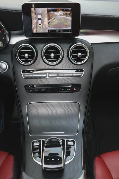 GLC250 COUPE AMG - GCC SPECS - FULL SERVICE HISTORY - ACCIDENT FREE - EXCELENT CONDITION --13