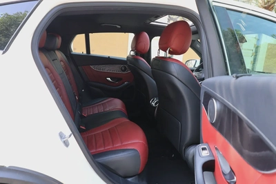 GLC250 COUPE AMG - GCC SPECS - FULL SERVICE HISTORY - ACCIDENT FREE - EXCELENT CONDITION --18