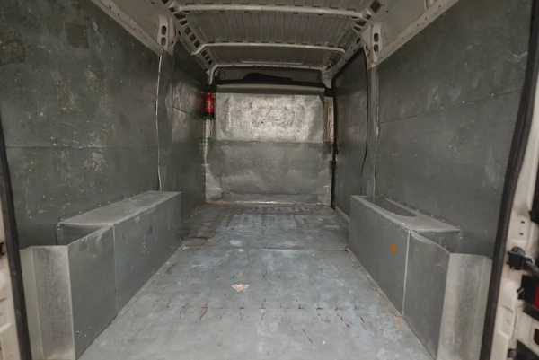 Peugeot Boxer Delivery Van | GCC Specs | Ref#P95395