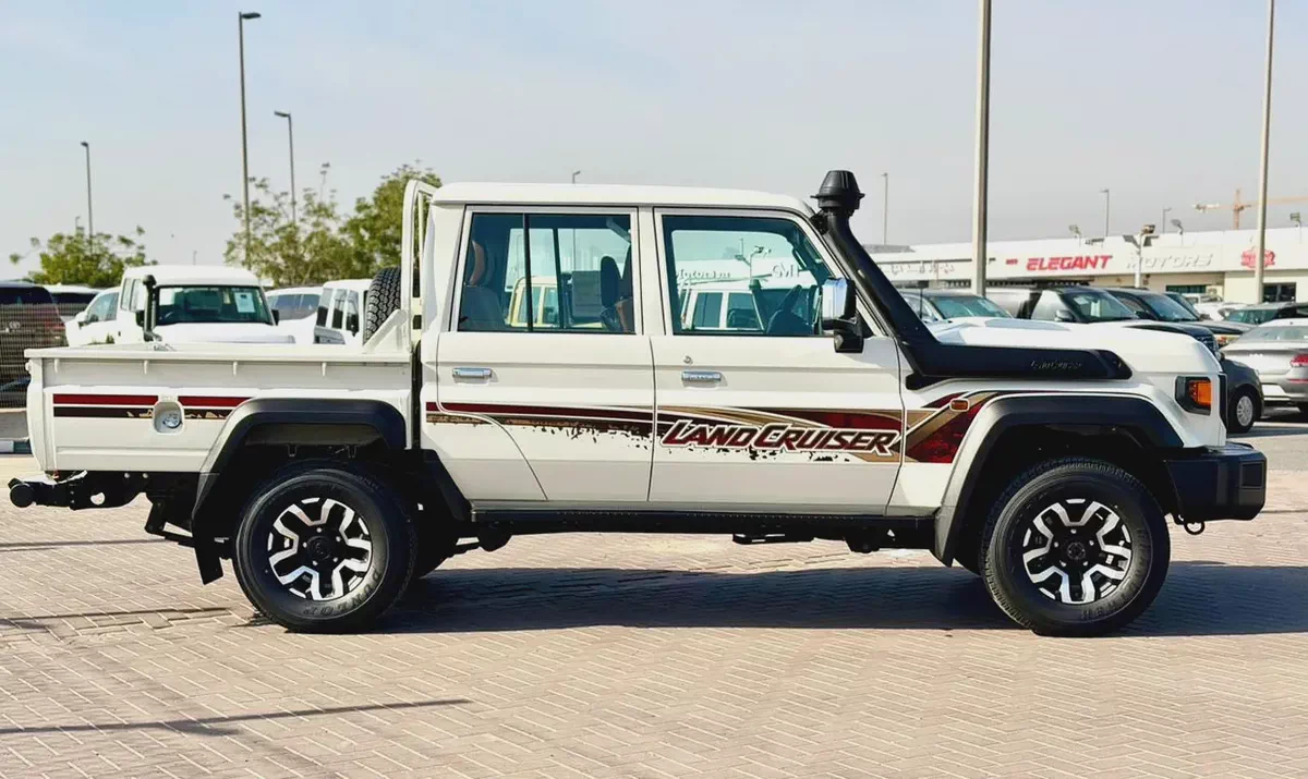 2026 Toyota Land Cruiser 70 Series LC 79 LX OMAn Specs-13-13