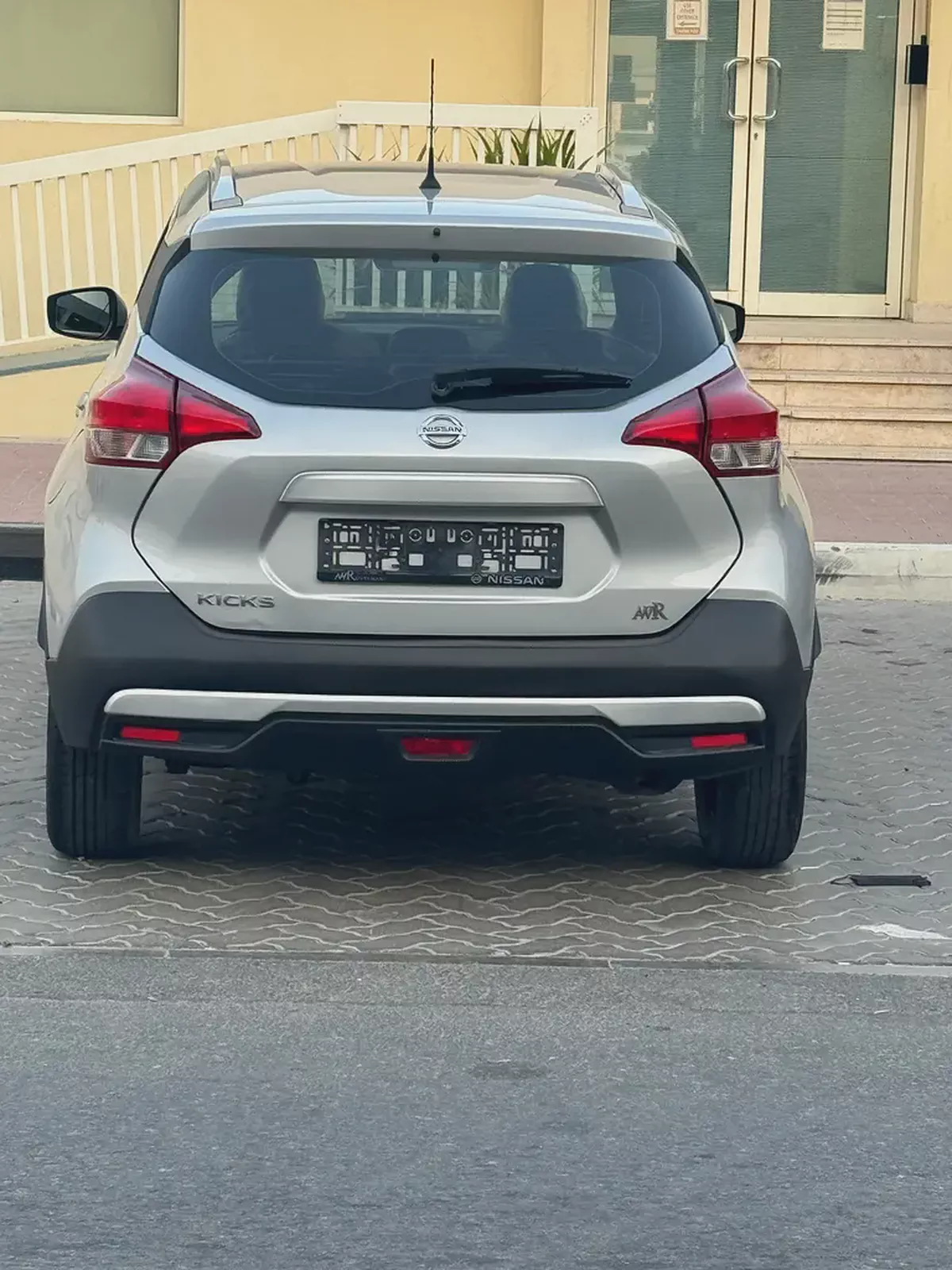 Nissan Kicks 2020 GCC Specs - Reliable  Efficient Compact SUV-5-5