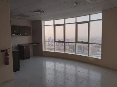 RAK Tower | 1 Bedroom High Floor | Sea View-2