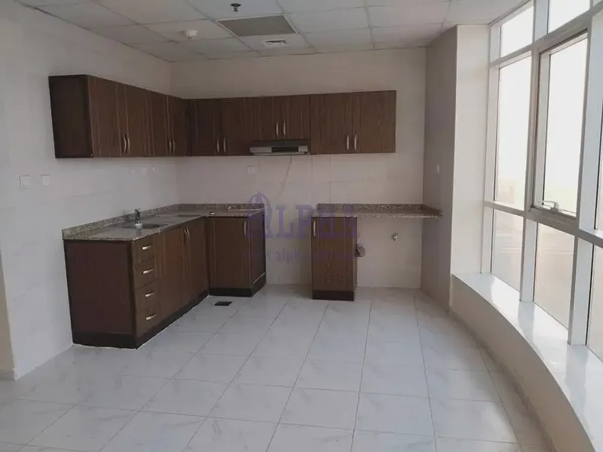 RAK Tower | 1 Bedroom High Floor | Sea View-3-3