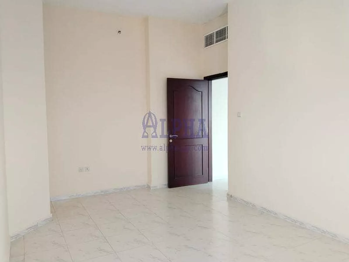 RAK Tower | 1 Bedroom High Floor | Sea View-5-5